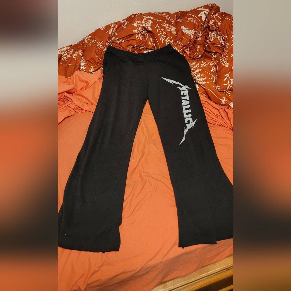 Metallica sweatpants small